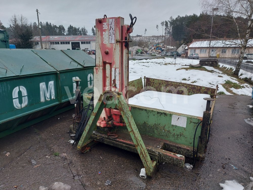 Online aukce:  KONTEJNER + HYDRAULICKÁ RUKA