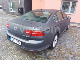 Online aukce: VOLKSWAGEN  PASSAT