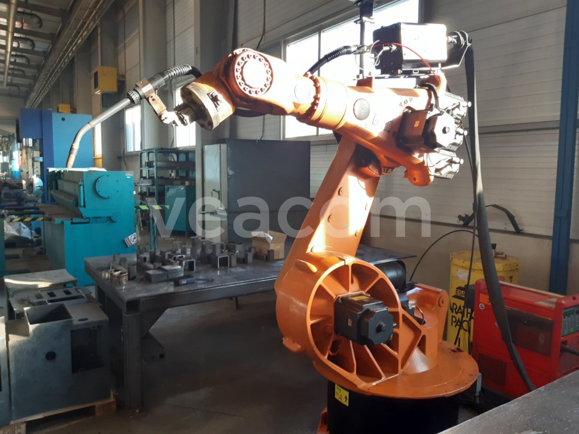 Online árverés:   KUKA KR125/2TJ Svářecí robot