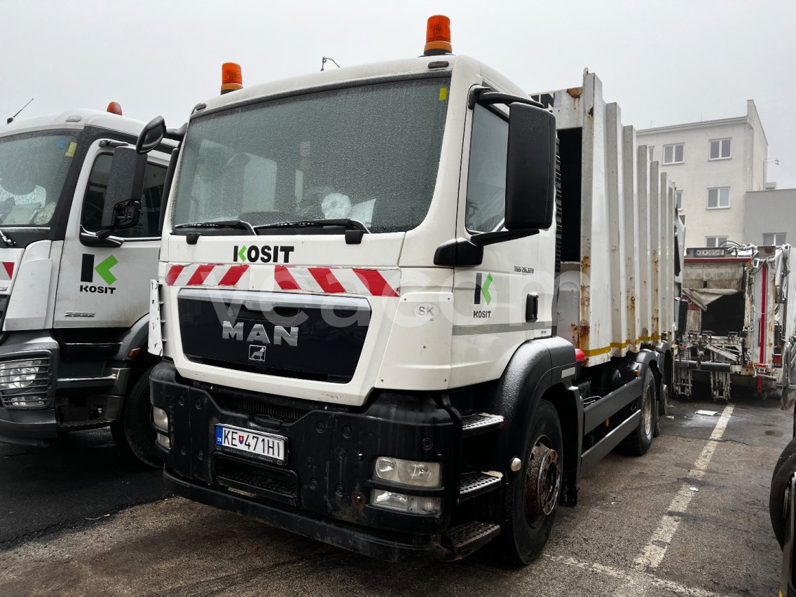 Online aukce: MAN  TGS 26.320 6X2-2 BL