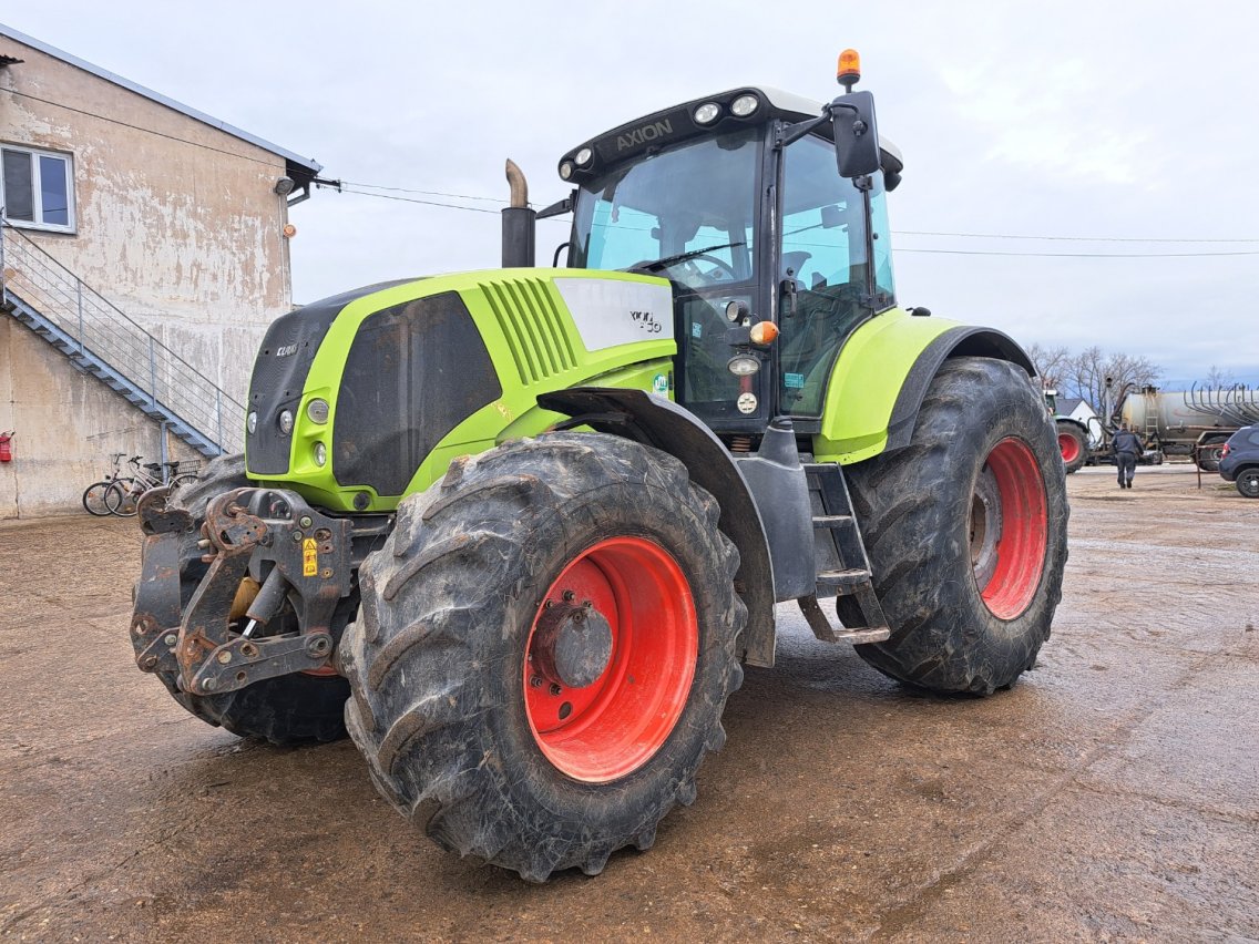 Online auction: CLAAS  AXION 850 4X4