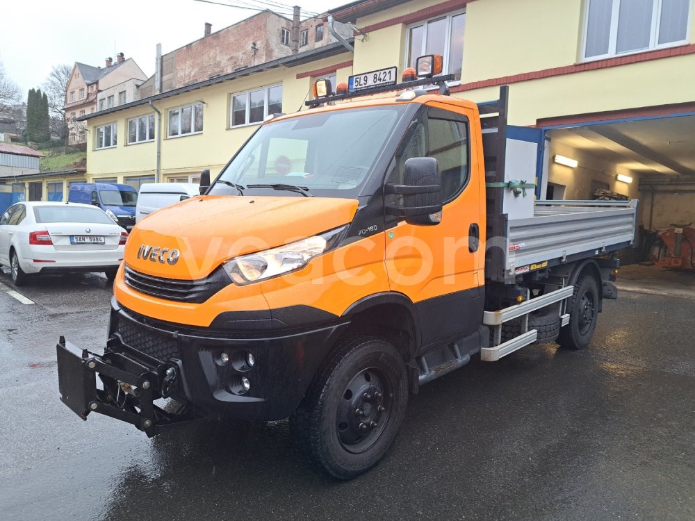 Online aukce: IVECO  70W 4X4 + SYPACÍ NÁSTAVBA + RADLICE