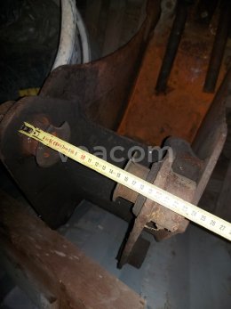 Online aukce:   PODKOPOVÁ LŽÍCE 40 CM JCB 3CX/4CX - ZUBY