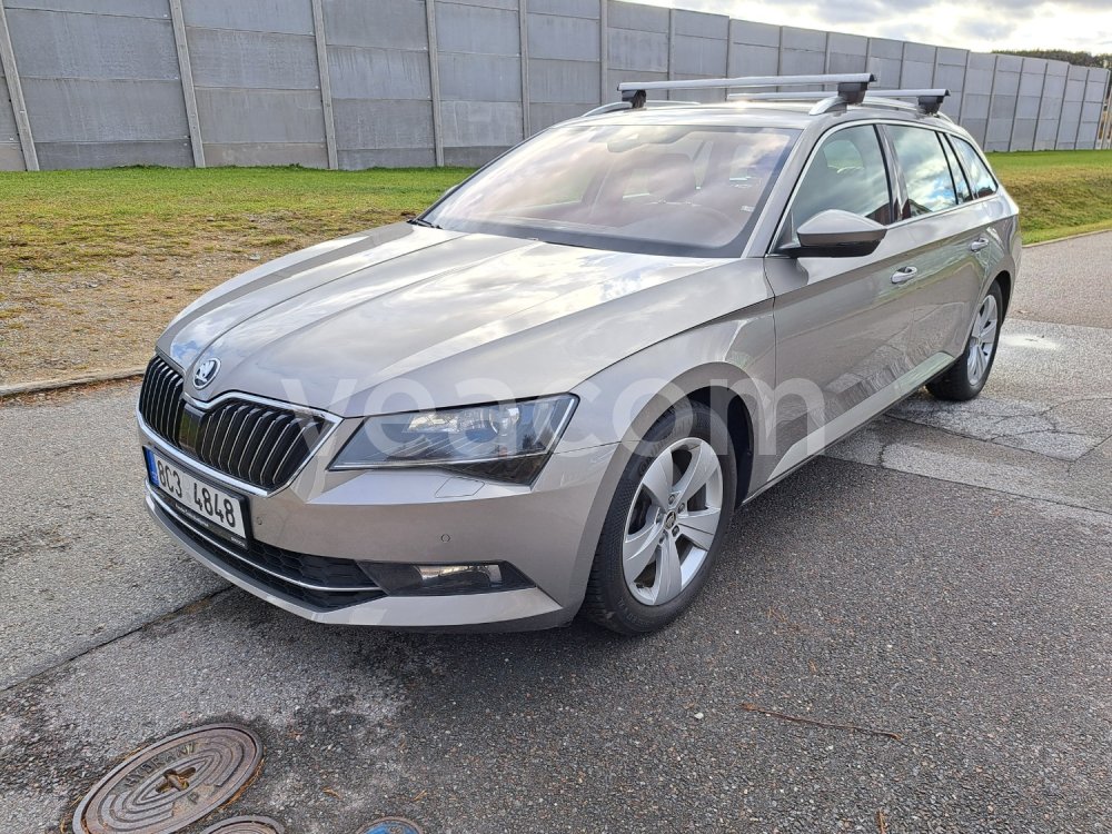 Online aukce: ŠKODA  SUPERB