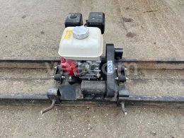 Online aukce:   VIBRAČNÁ LATA 6M-MOTOR HONDA GX160