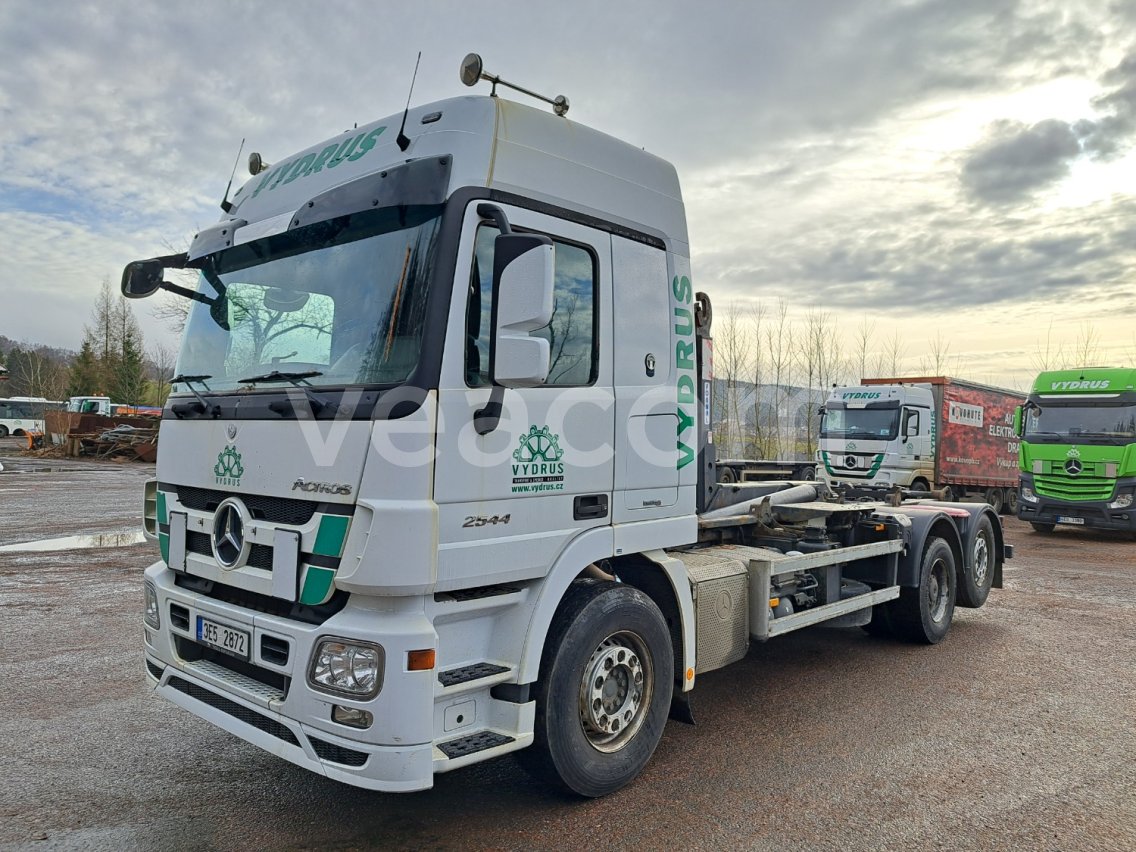 Aukcja internetowa: MERCEDES-BENZ  ACTROS 2544 L 6X2