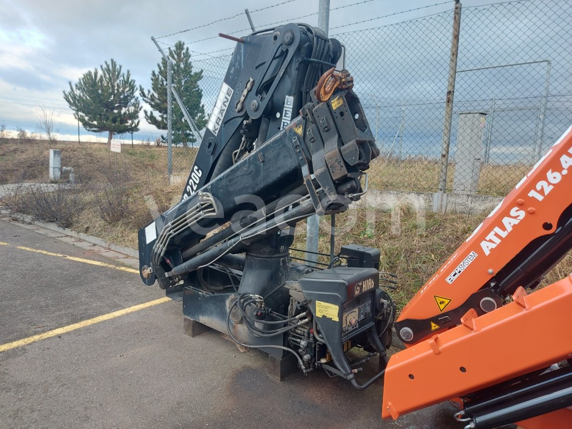 Online auction:   HIAB 220 C-3