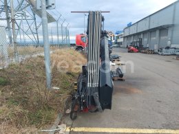Online auction:   HIAB 220 C-3