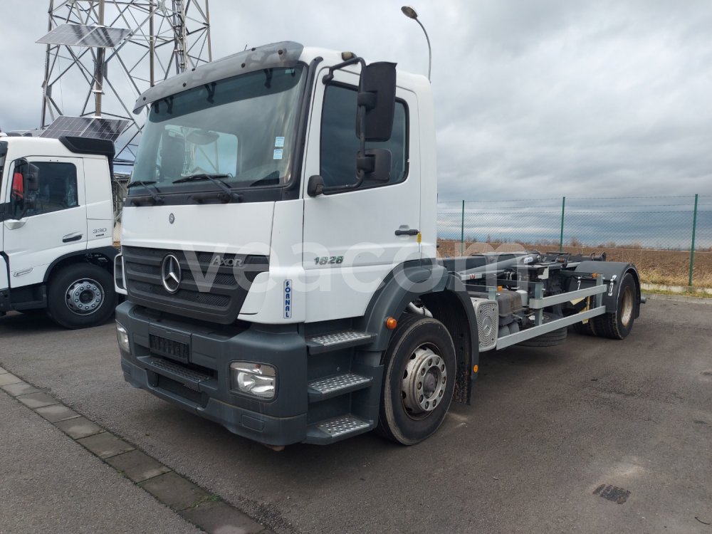 Online aukce: MERCEDES-BENZ  AXOR 1828