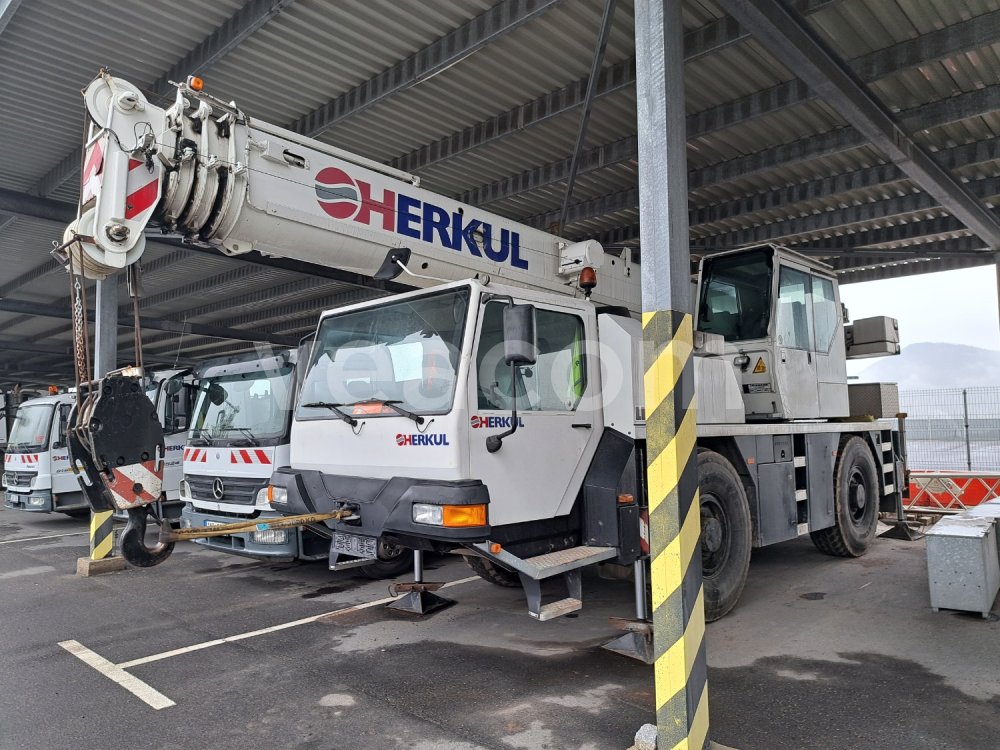 Online aukce: LIEBHERR  LTM 1030-2.1
