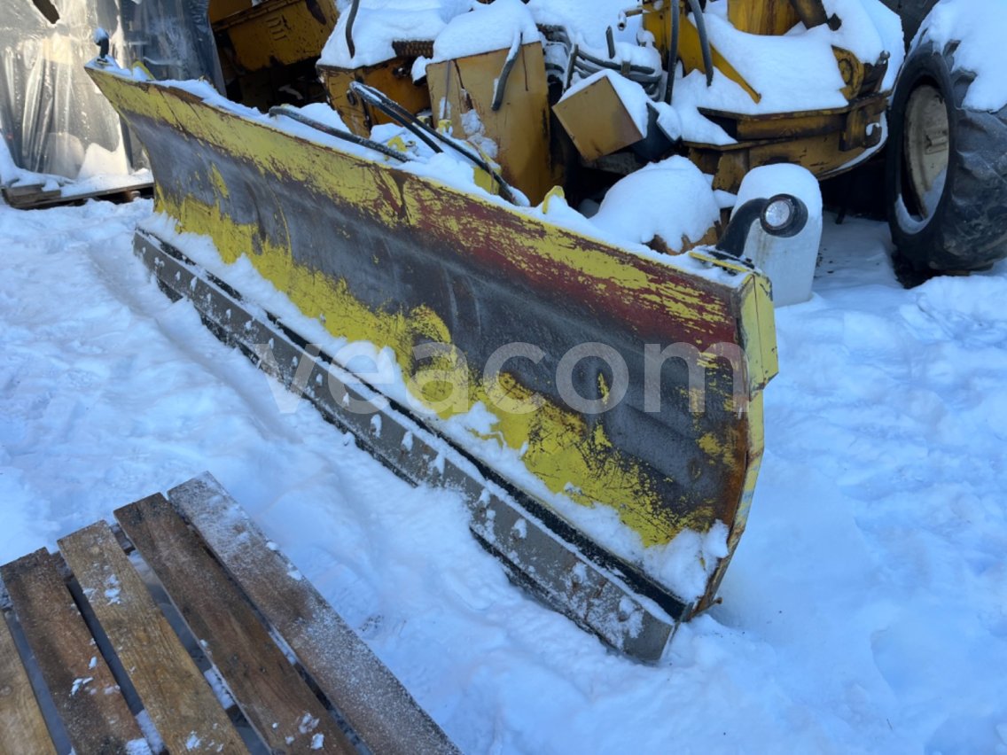 Online aukce:   PLUH 3METRE ZVARANY DRŽIAK RADLICE