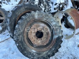 Online aukce:   PNEUMATIKY NA ZETOR S DISKAMI 2KS 270/95 R32