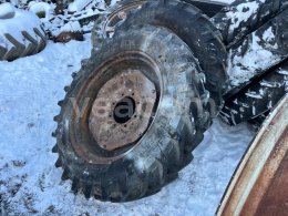 Online aukce:   PNEUMATIKY NA ZETOR S DISKAMI 2KS 270/95 R32