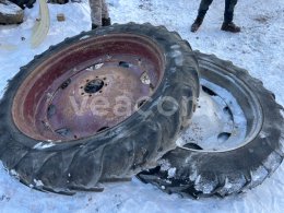 Online aukce:   PNEUMATIKY NA ZETOR S DISKAMI 2KS 300/95 R46
