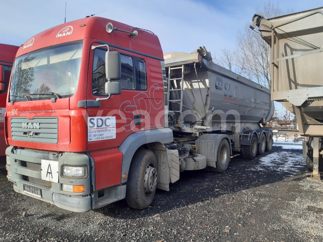 Online auction: MAN  18.463 FLS +  MENCI TIPPER