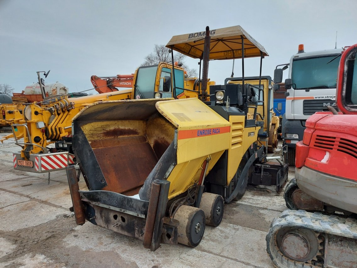 Online auction: BOMAG  BF 331