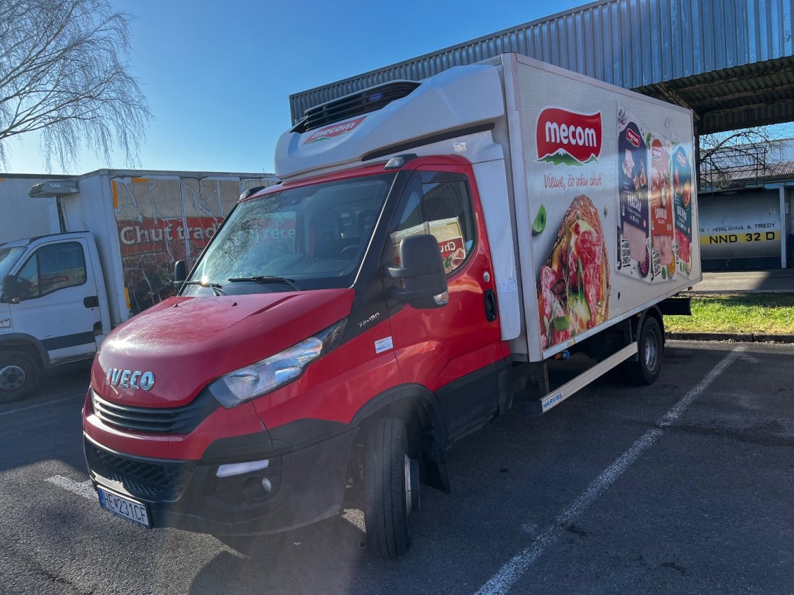 Online auction: IVECO  DAILY 70C18