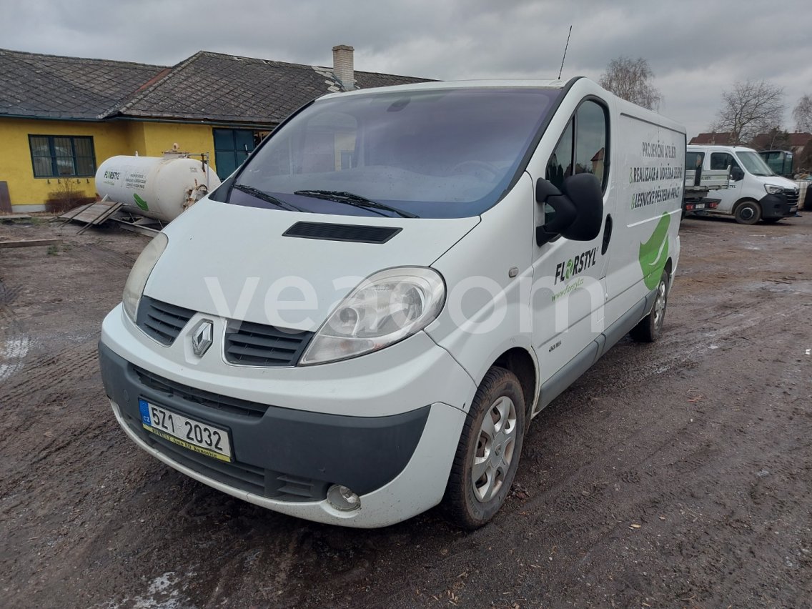 Online aukce: RENAULT  TRAFIC