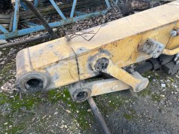 Online aukce:   RAMENO Z CATERPILLAR 330 17,5M