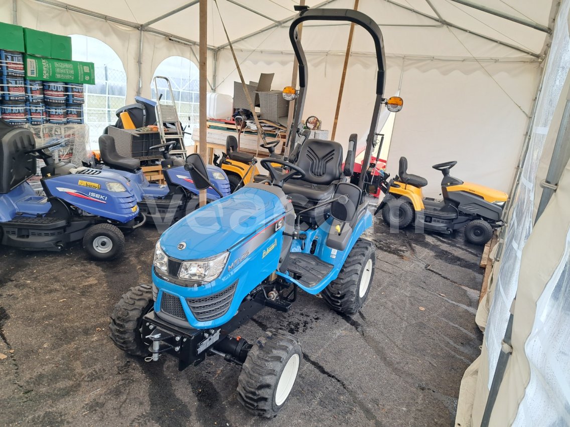 Online auction:   LS MTRON MT 1.25 4X4