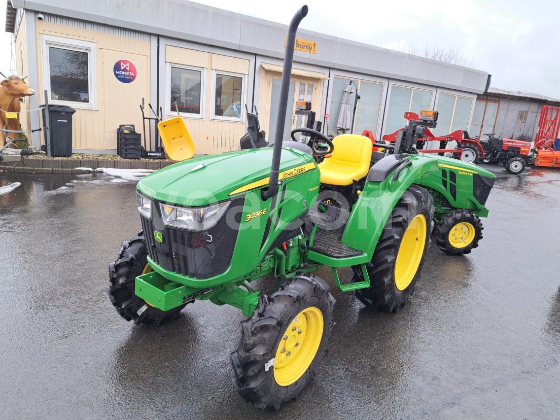 Aukcja internetowa:   JOHN DEERE 3036E 4X4