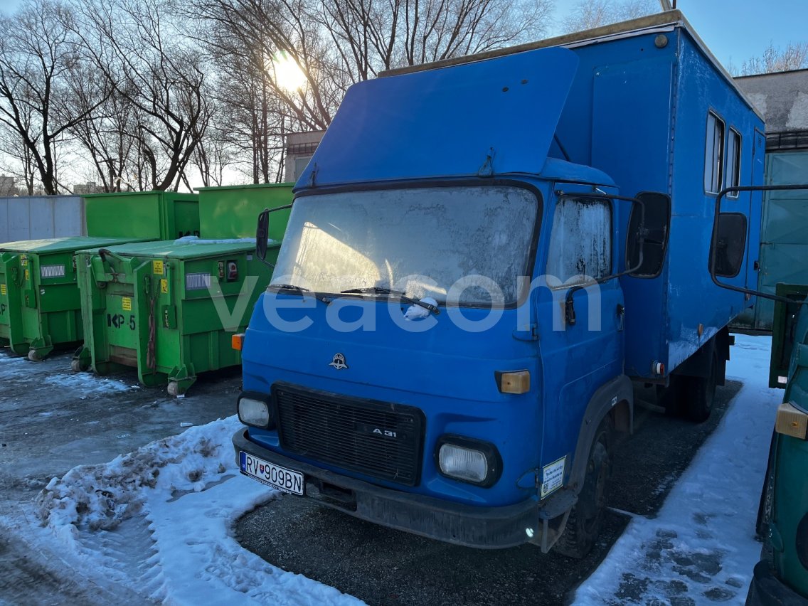 Online aukce: AVIA  A31