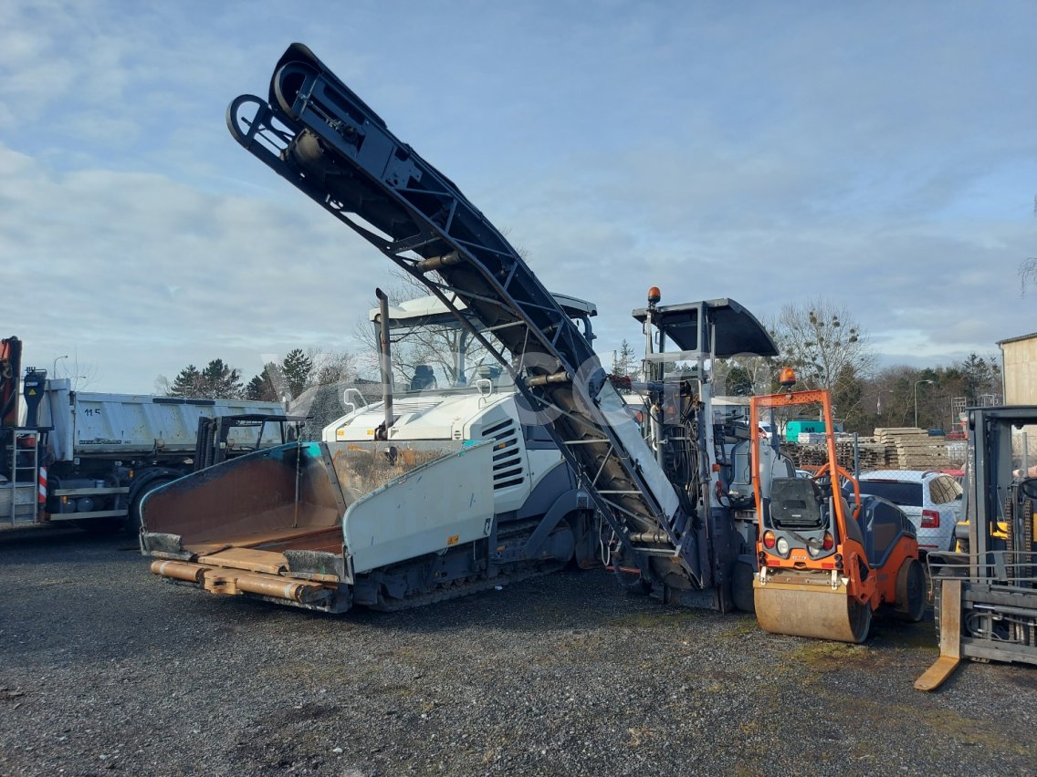 Online aukce:   WIRTGEN W 50 DC