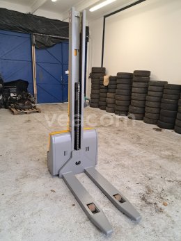 Aukcja internetowa:   JUNGHEINRICH EMC 10