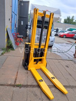 Online-Versteigerung:   JUNGHEINRICH EMC 10