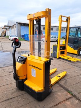 Online-Versteigerung:   JUNGHEINRICH EMC 10