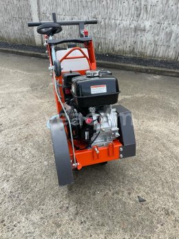 Aukcja internetowa:   HUSQVARNA FS400LV