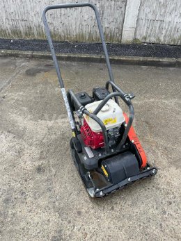Aukcja internetowa:   HUSQVARNA LFV100