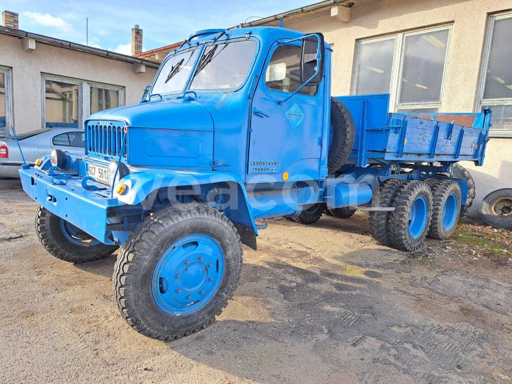 Online aukce: PRAGA  V3S 6X6