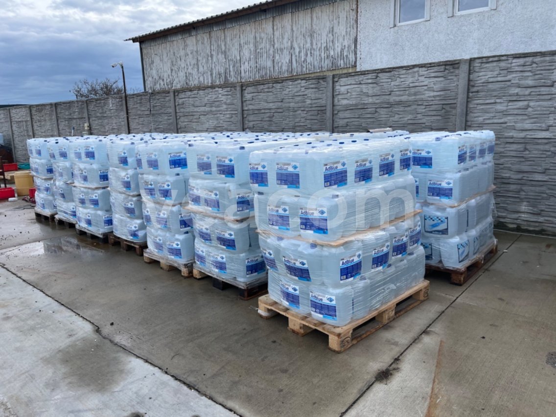 Online aukce:   ADBLUE 10L BALENIA- 72KS NA PALETE