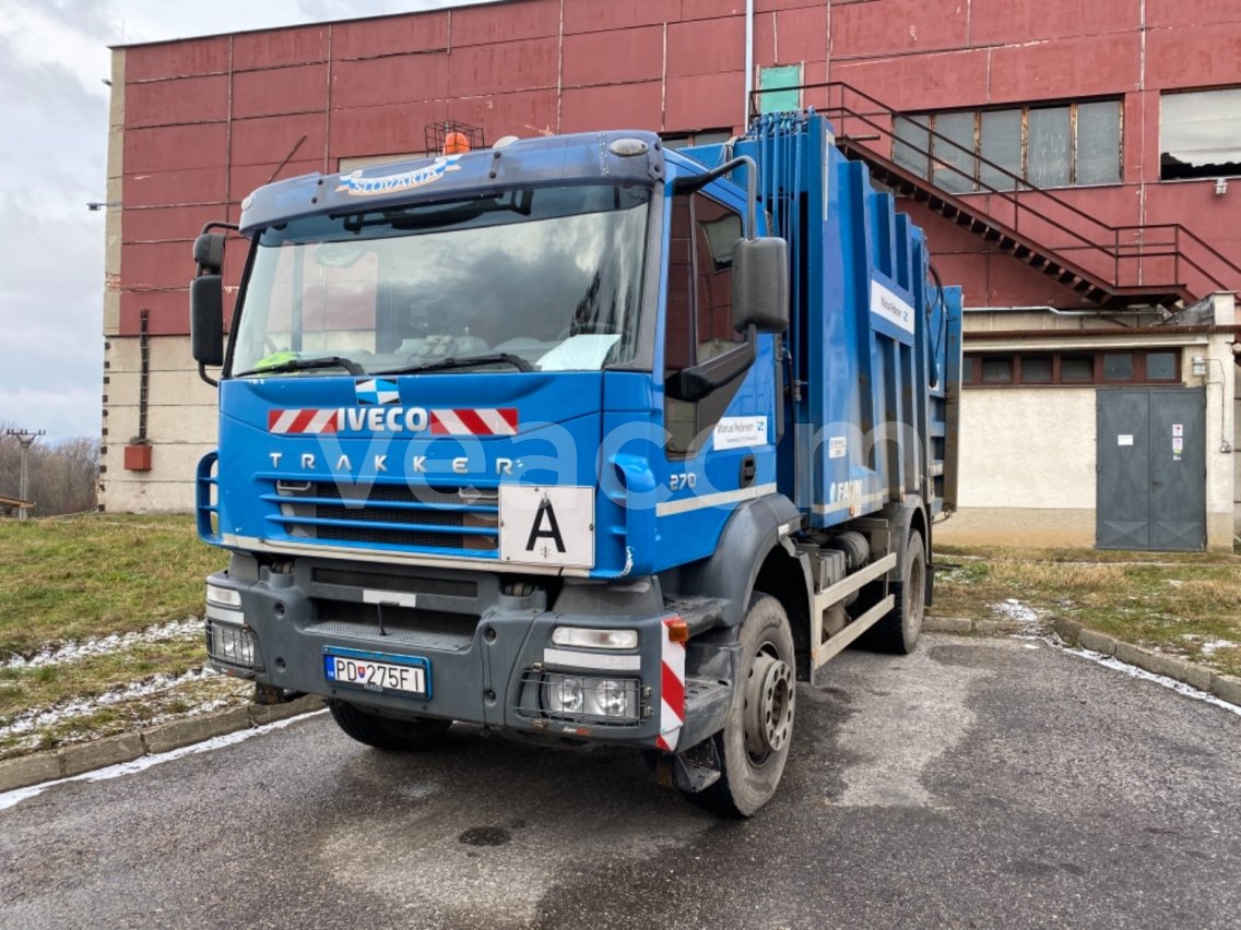 Online árverés: IVECO  Trakker