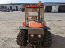 Online árverés:   TRAC MT8 151.32 4X4
