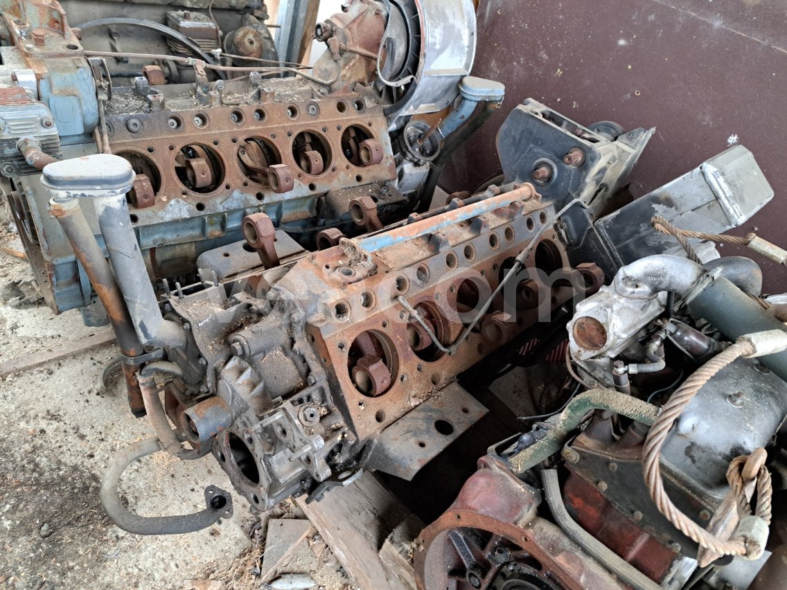 Aukcja internetowa:   MOTOR TATRA 815 - NEKOMPLETNÍ