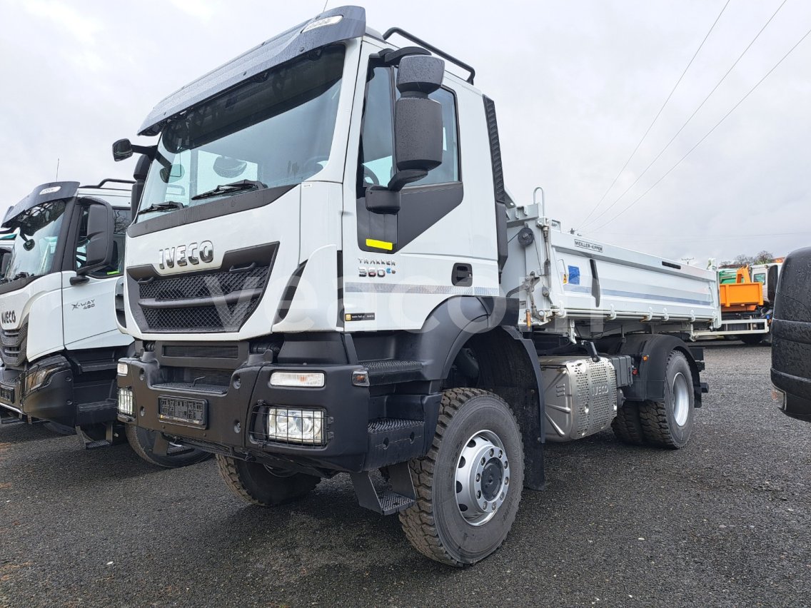 Інтернет-аукціон: IVECO  TRAKKER 360 4X4