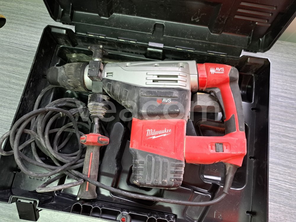 Online aukce:  MILWAUKEE K 750 S (2)