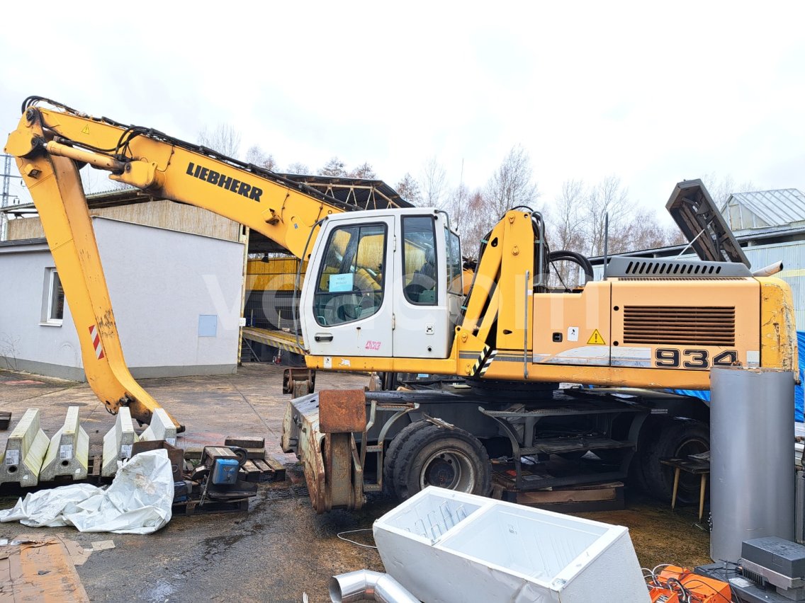 Интернет-аукцион: LIEBHERR  A 934 C