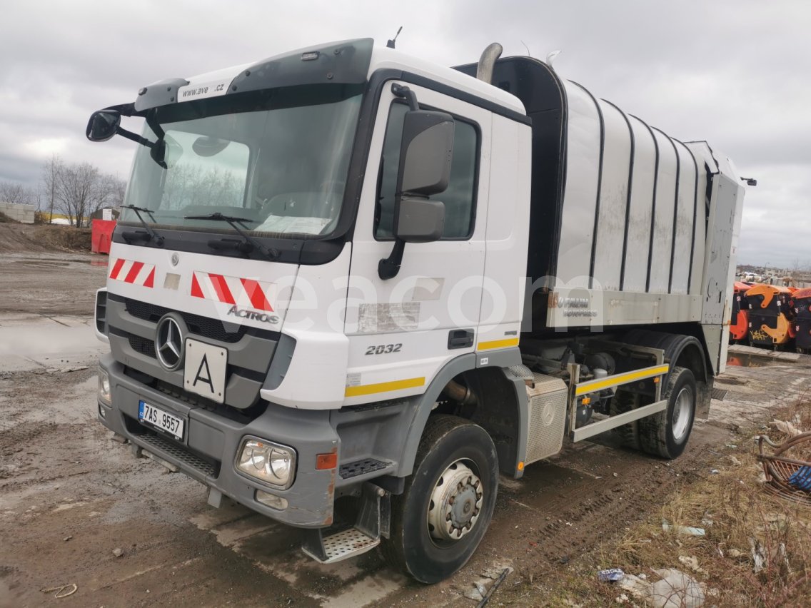 Online auction:   MB ACTROS 2032 A 4X4