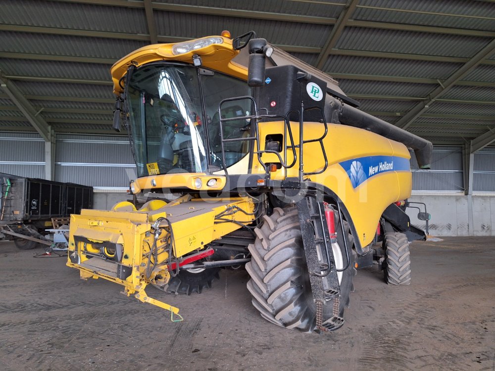 Online árverés: NEW HOLLAND  XC8040