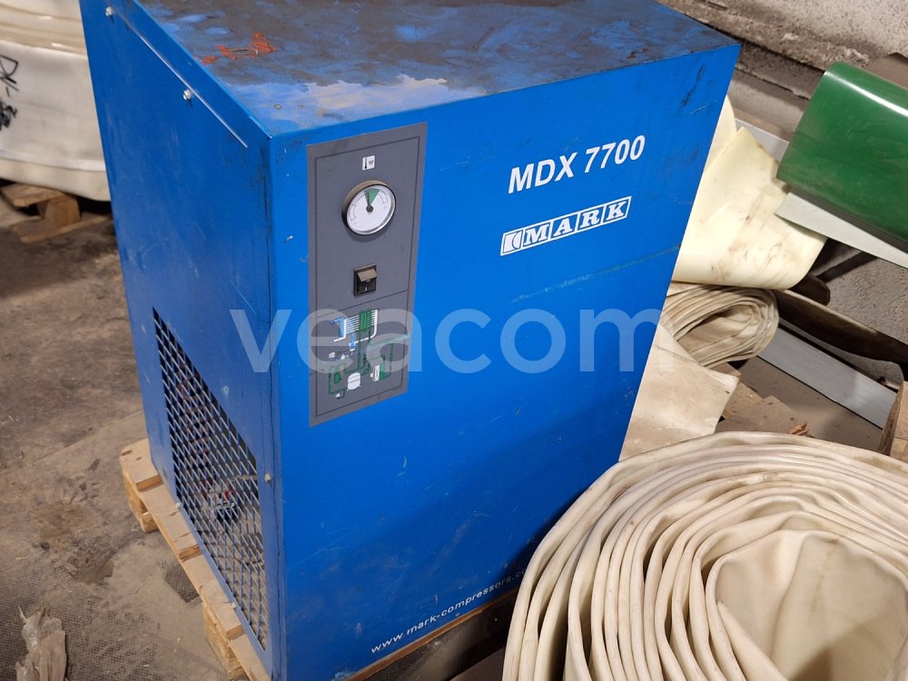 Online aukce:  MARK MDX7700