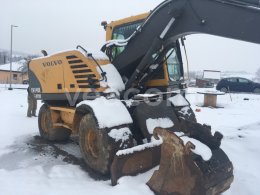 Online auction: VOLVO  EW140B