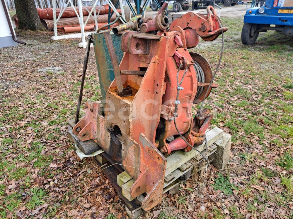 Online aukce:  NAVIJÁK ZA TRAKTOR