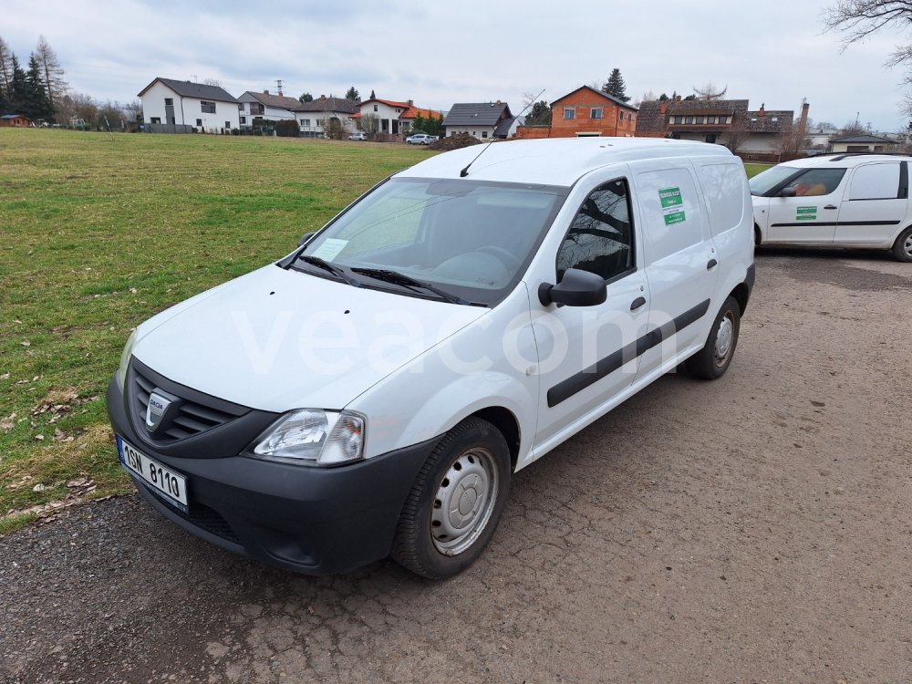 Aukcja internetowa: DACIA  LOGAN