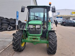 Online aukce:   JOHN DEEREE 5055E 4X4