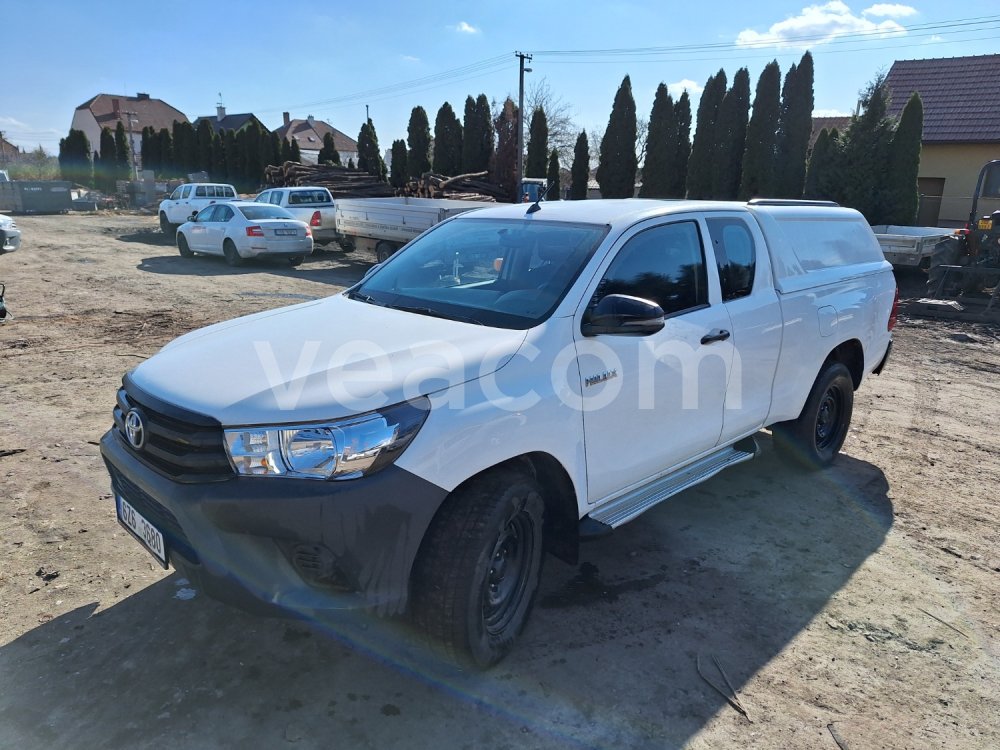 Online aukce: TOYOTA  HILUX 4X4