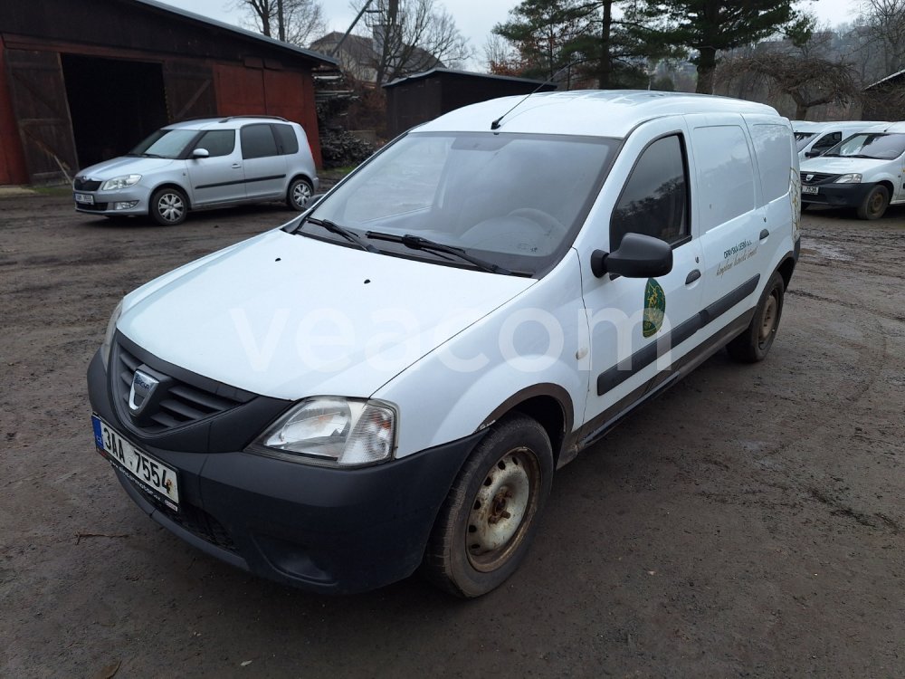 Aukcja internetowa: DACIA  LOGAN
