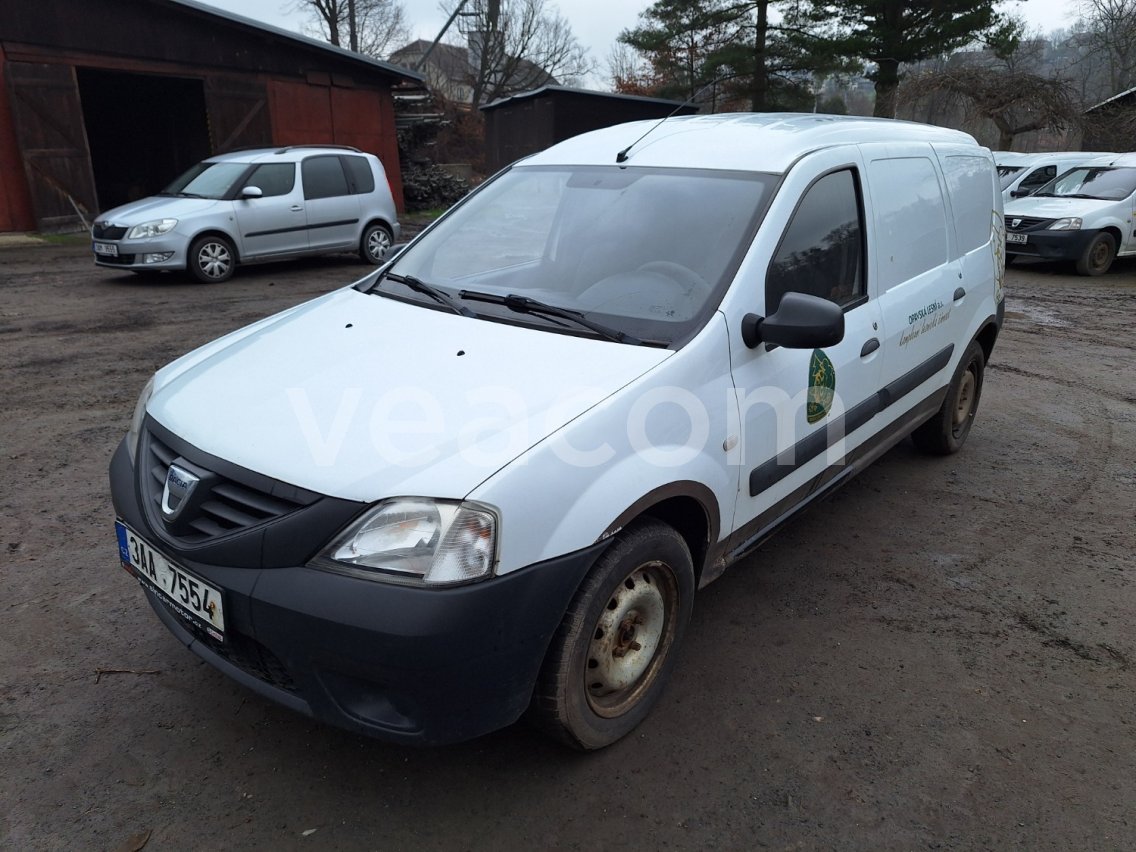 Aukcja internetowa: DACIA  LOGAN